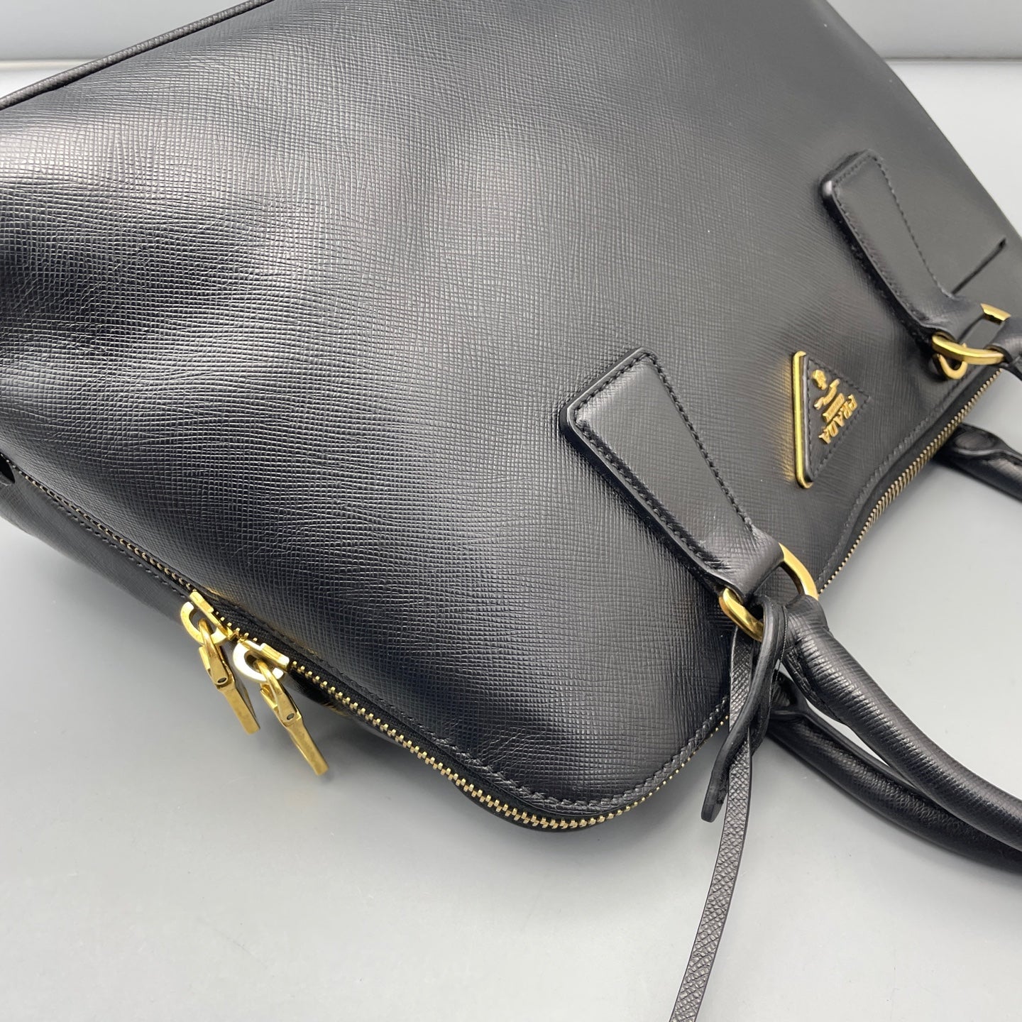 Prada - Other - Leather - Black - (medium)