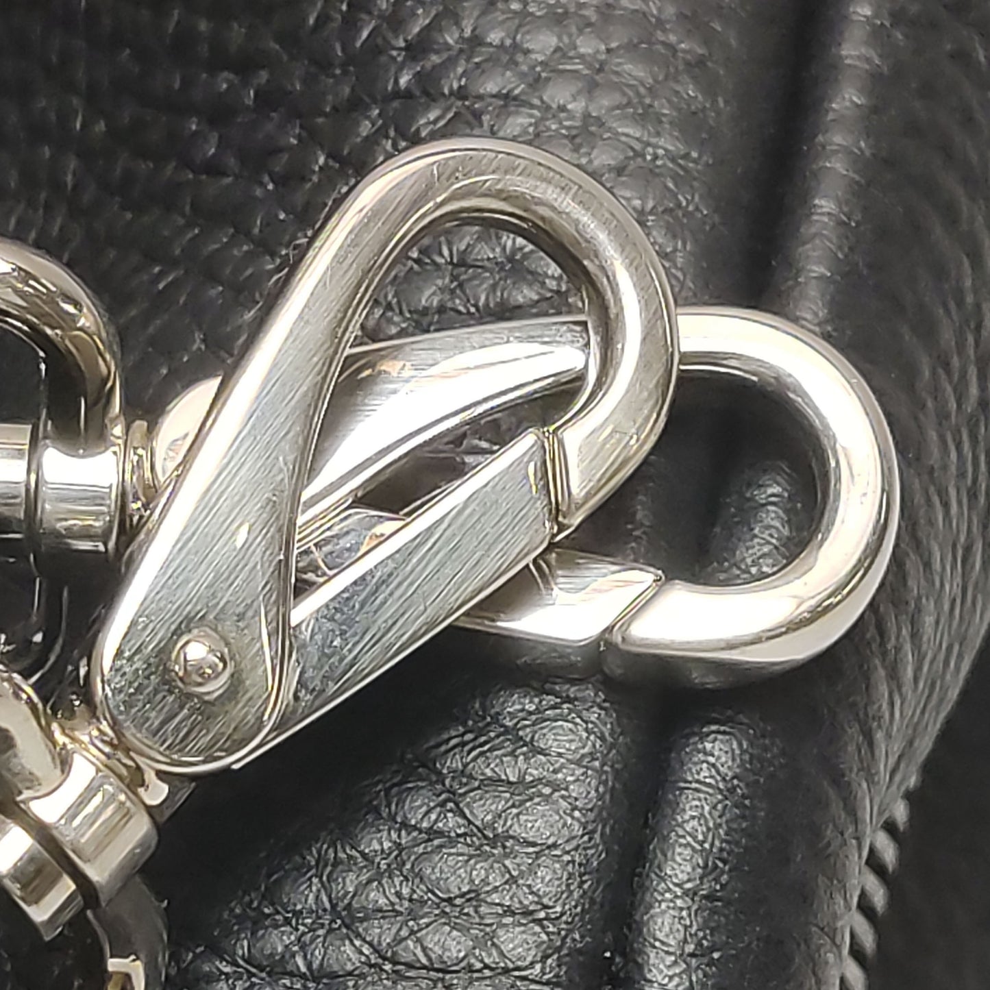 Prada - Other - Leather - Black - (Medium)
