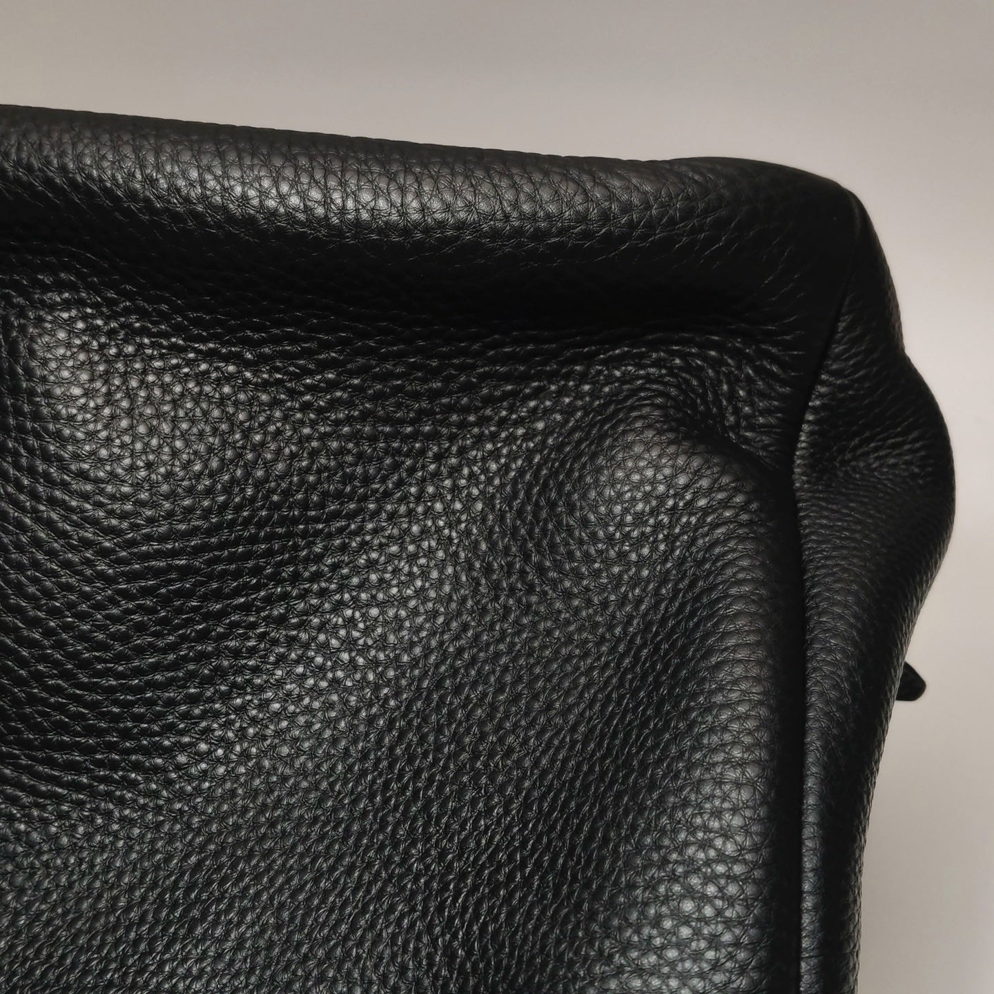 Prada - Other - Leather - Black - (Medium)