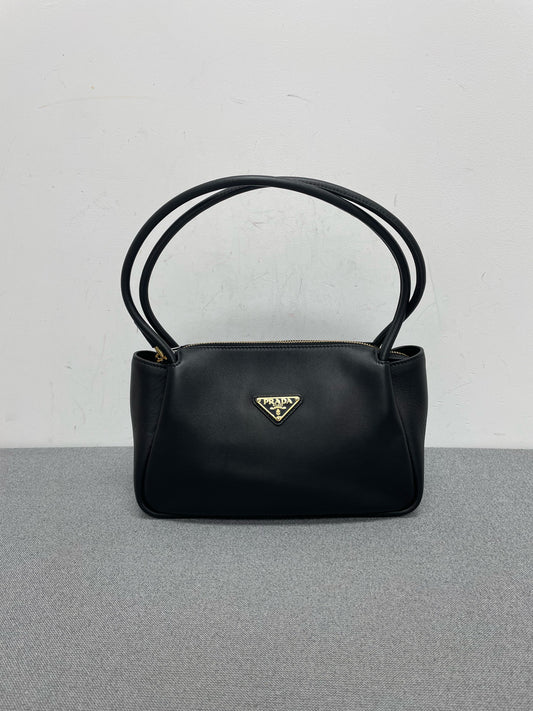 Prada - Other - Leather - Black - (small)