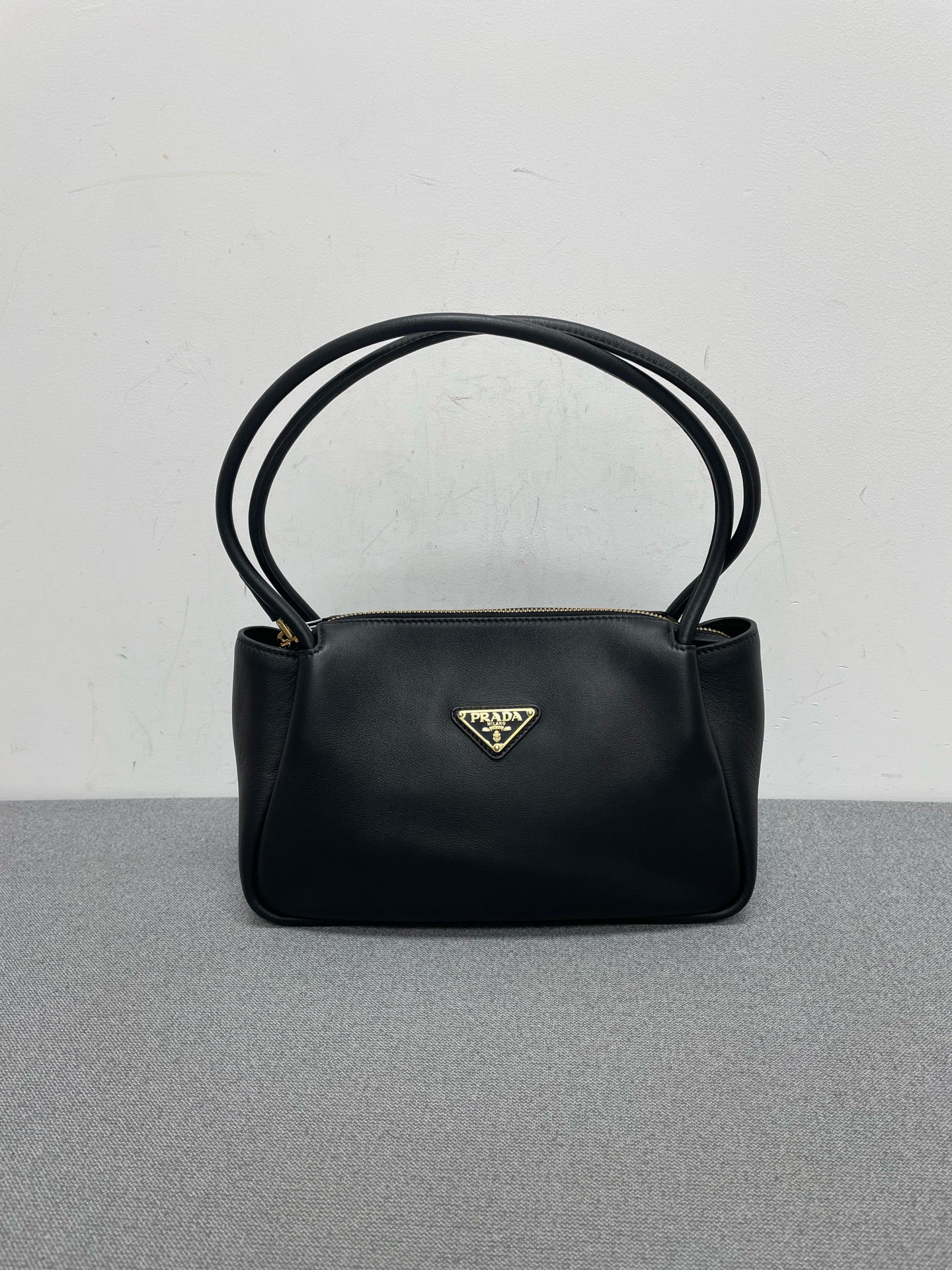 Prada - Other - Leather - Black - (small)