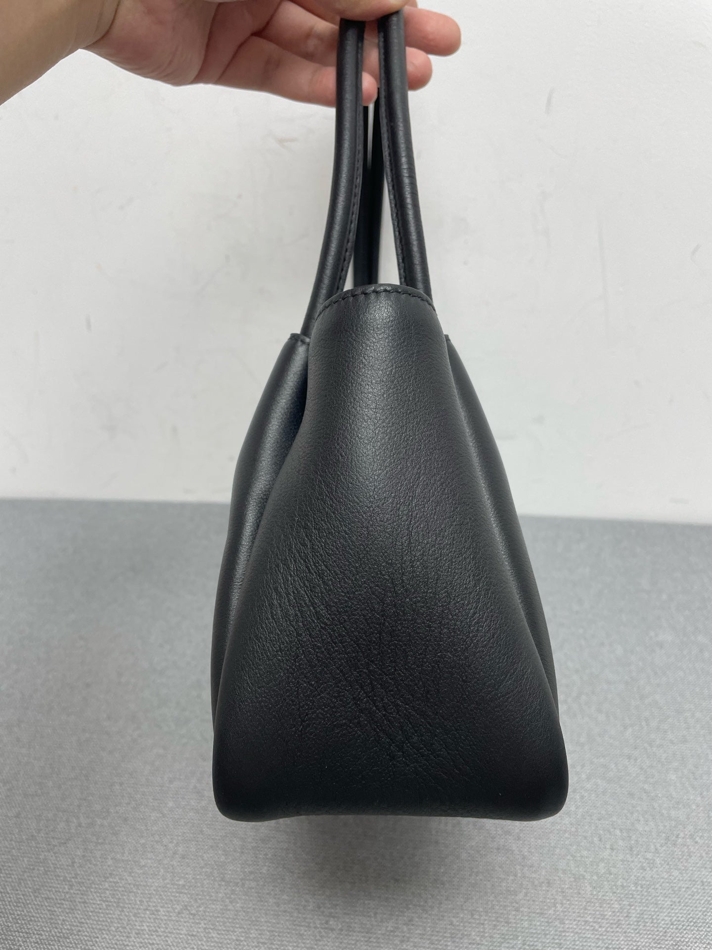 Prada - Other - Leather - Black - (small)