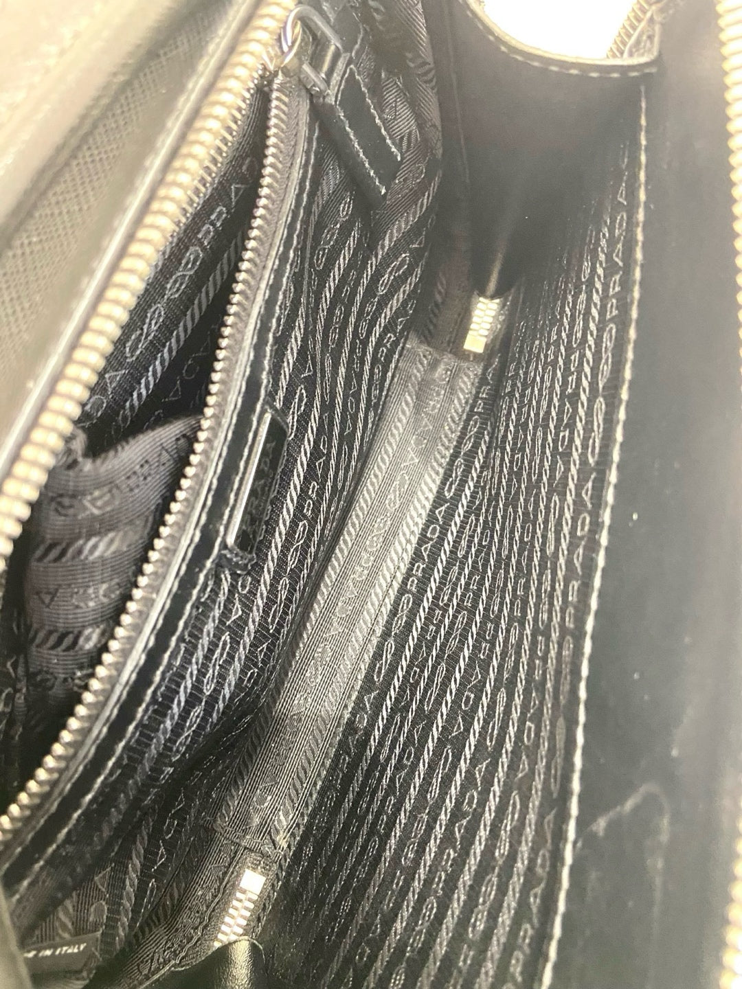 Prada - Other - Leather - Black - (small)