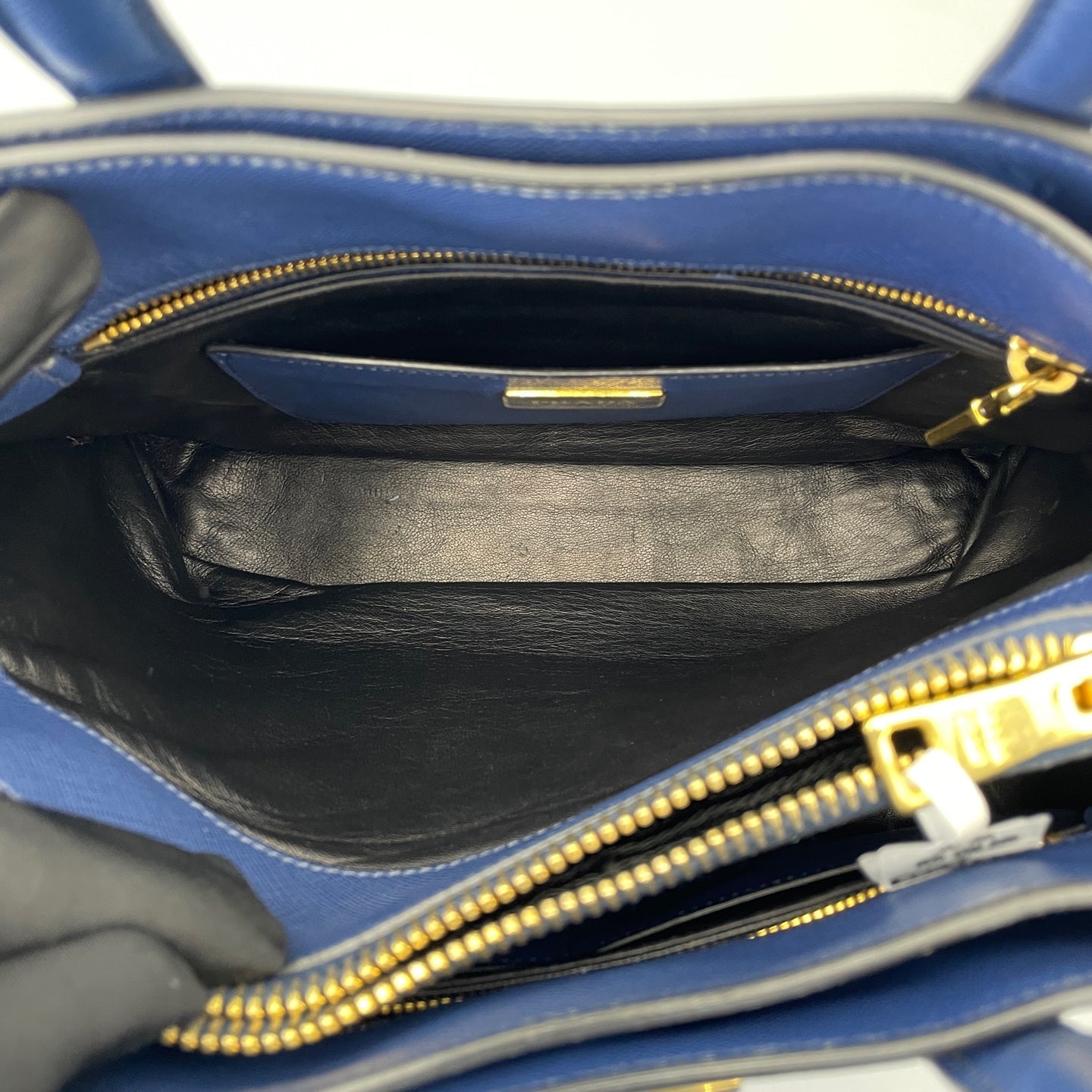 Prada - Other - Leather - Blue - (medium)