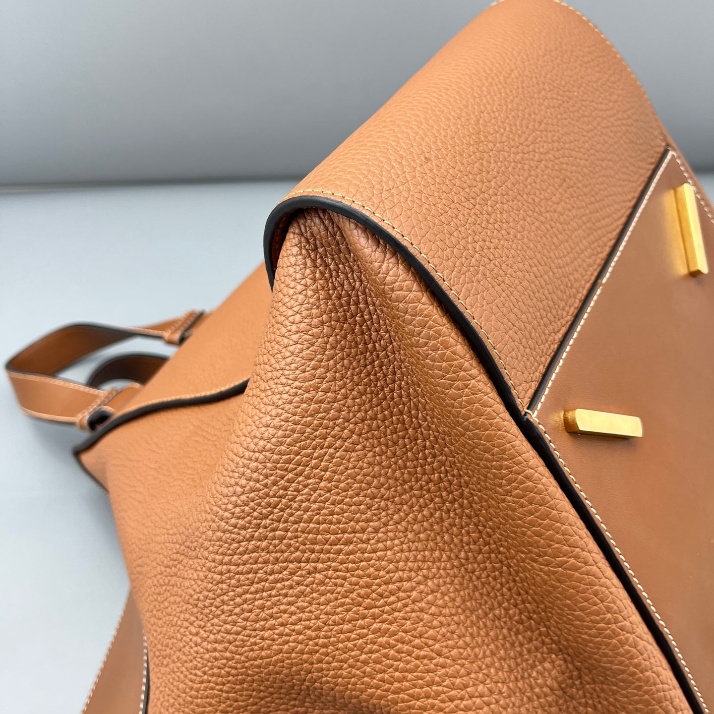 Prada - Other - Leather - Brown - (medium)