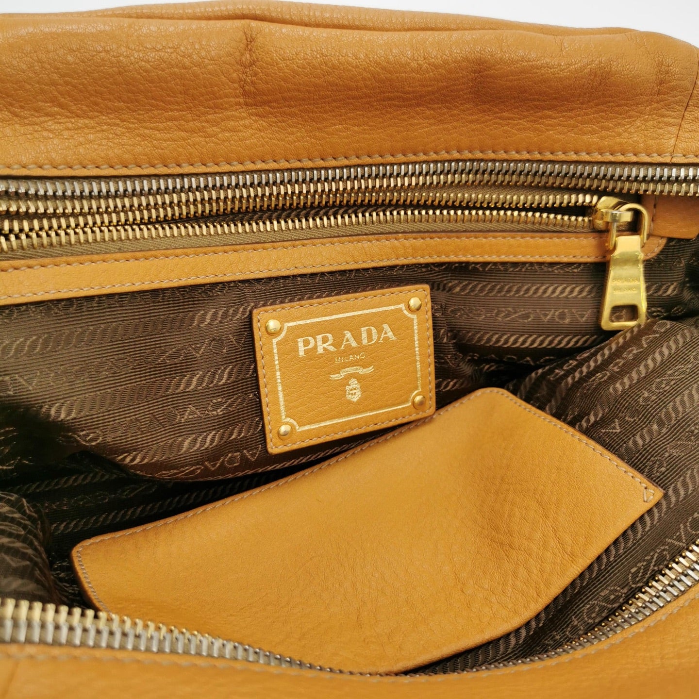 Prada - Other - Leather - Brown - (medium)