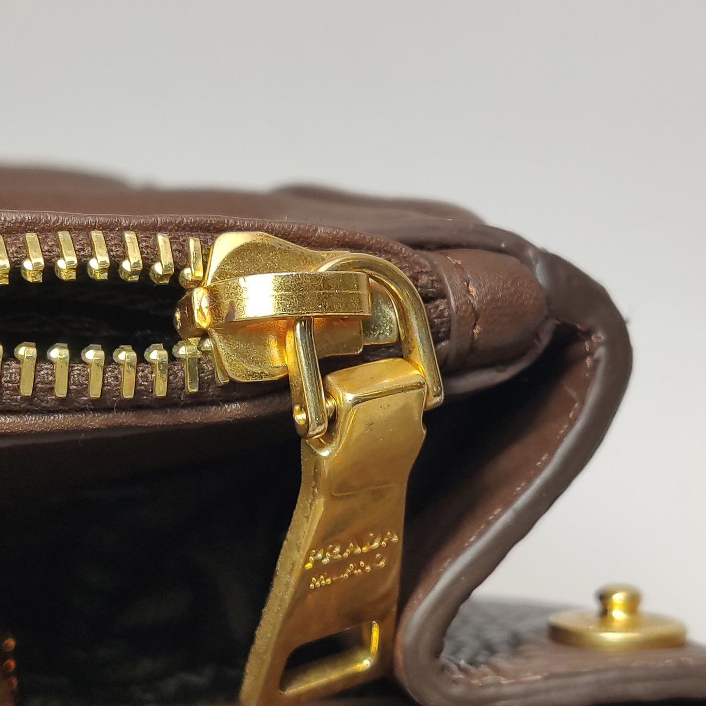 Prada - Other - Leather - Brown - (medium)