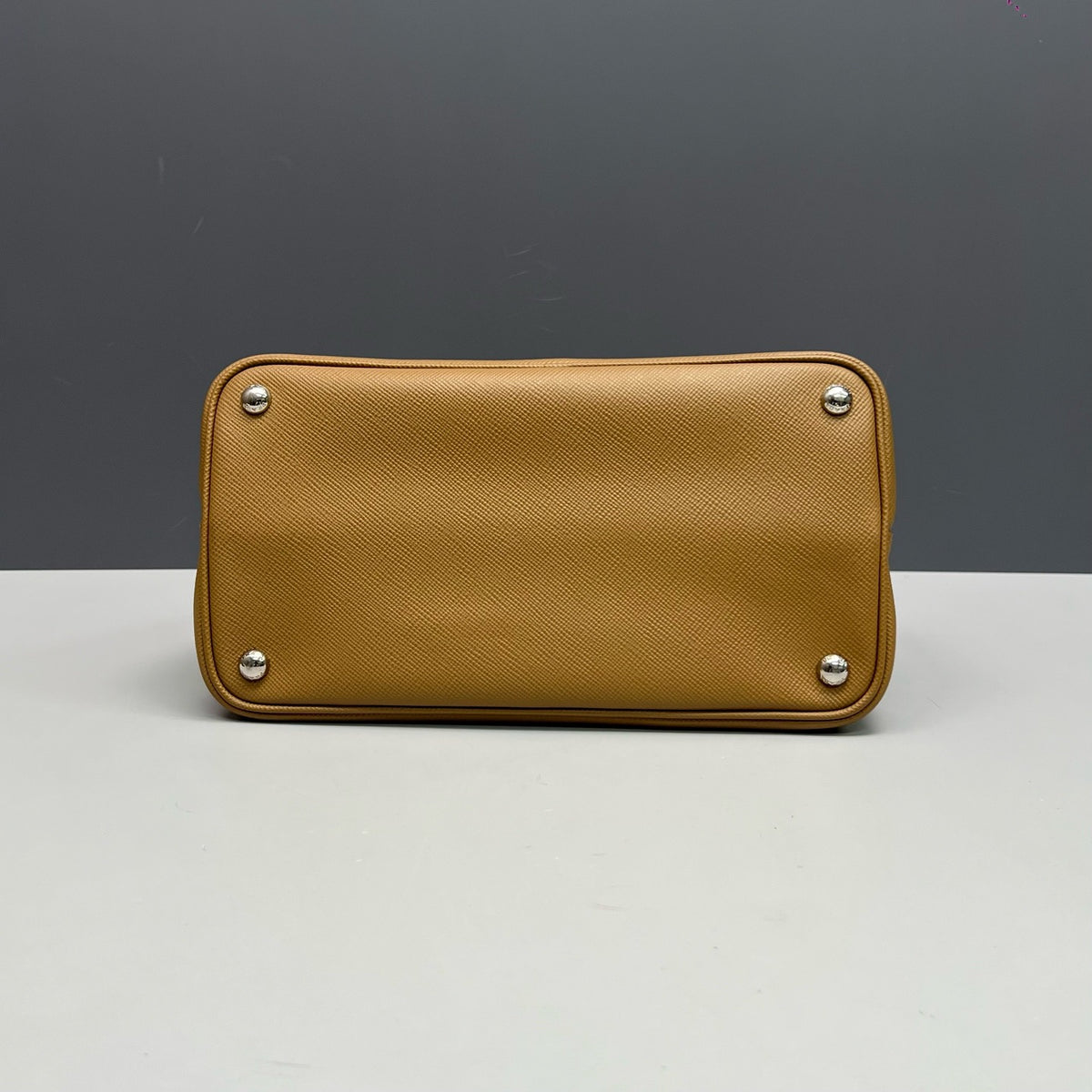 Prada - Other - Leather - Camel - (medium)