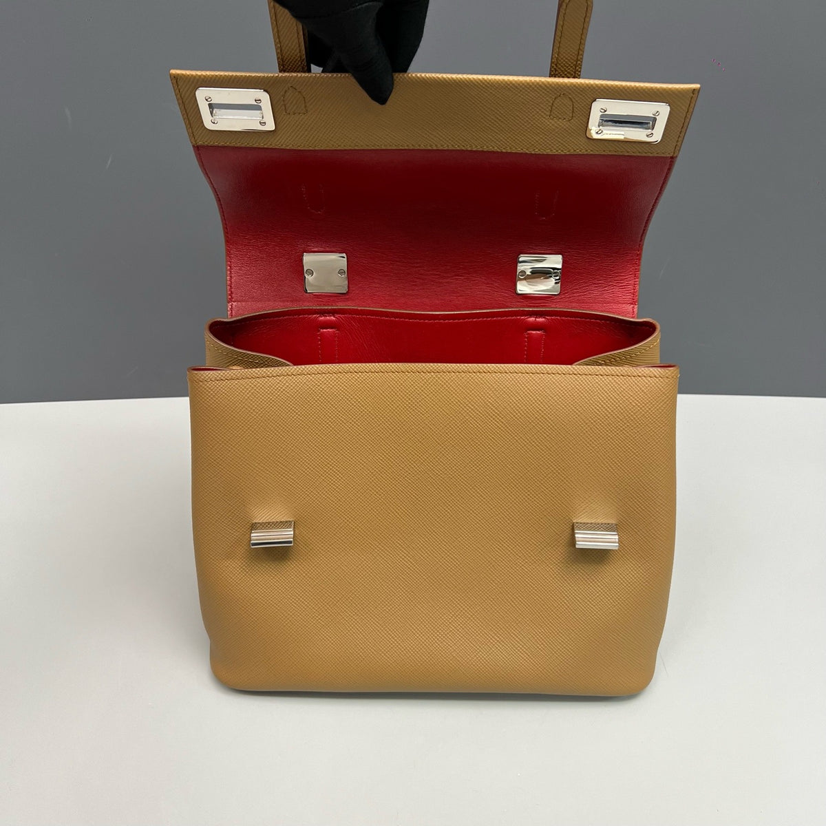 Prada - Other - Leather - Camel - (medium)