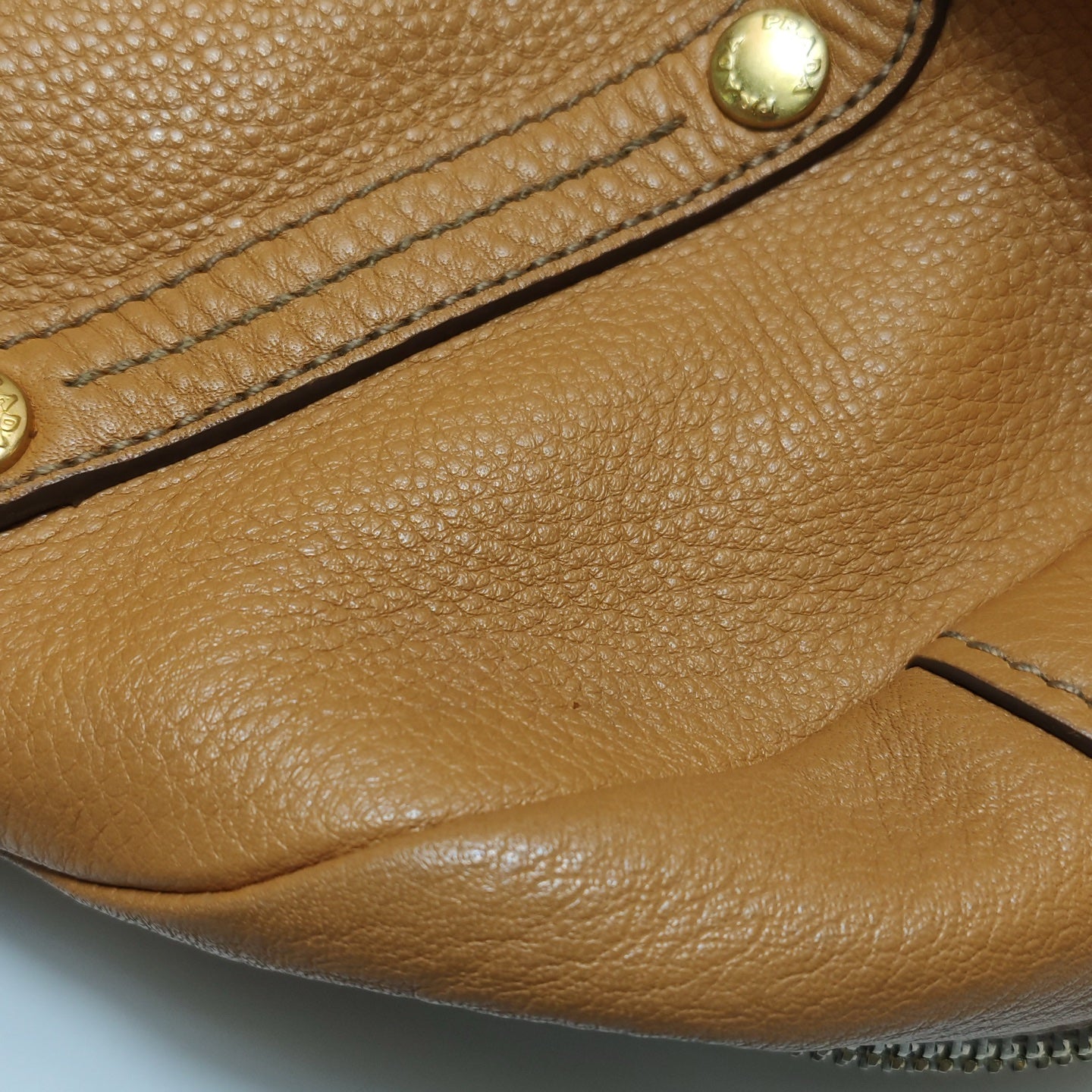 Prada - Other - Leather - Camel - (medium)