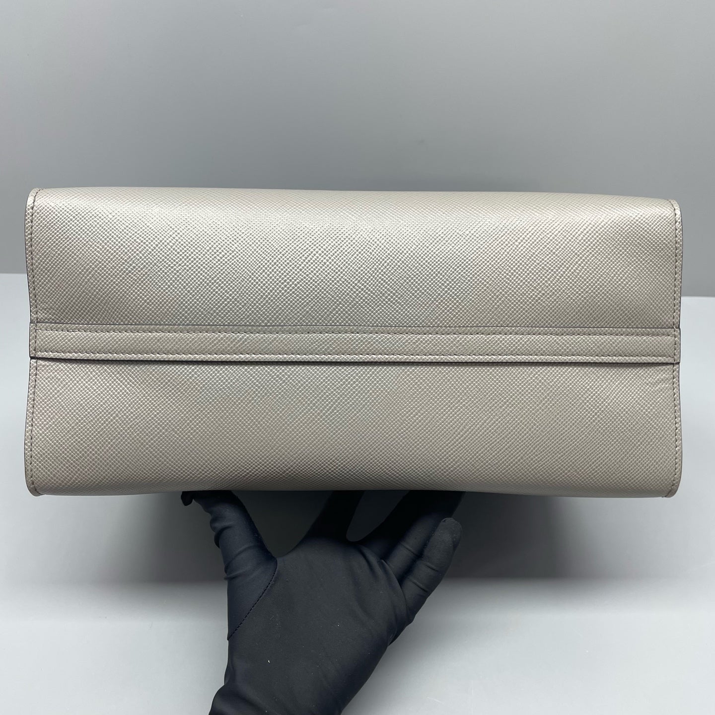 Prada - Other - Leather - Grey - (medium)