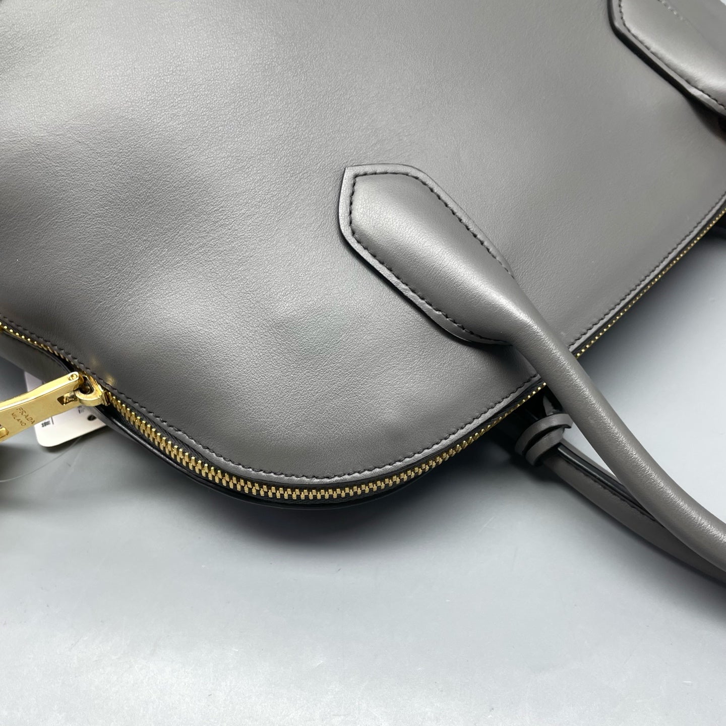 Prada - Other - Leather - Grey - (medium)