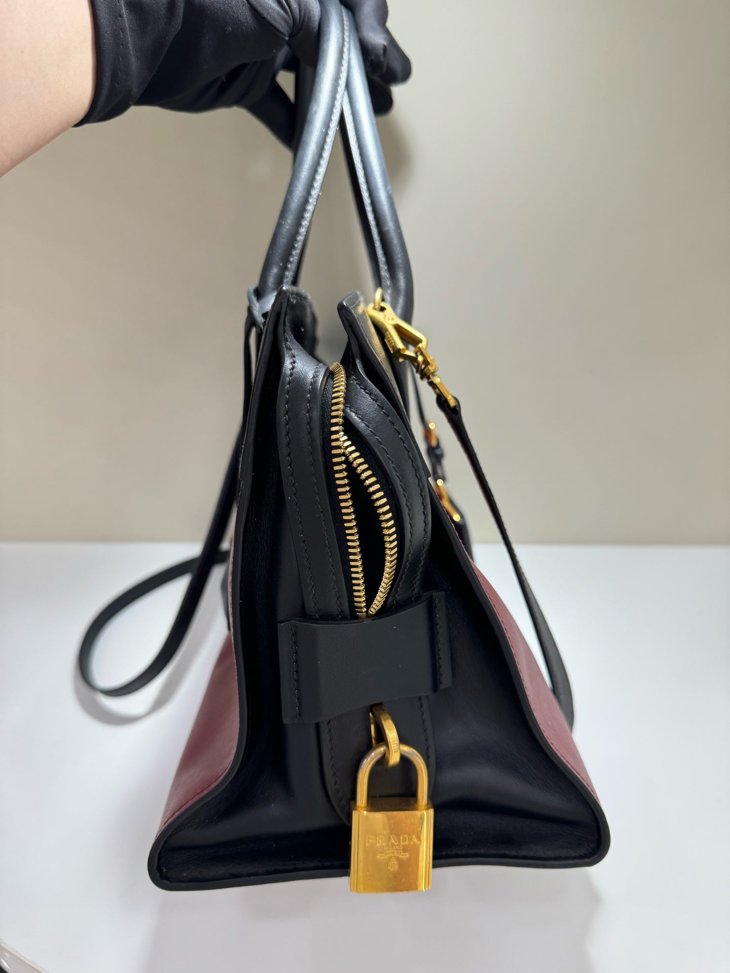 Prada - Other - Leather - Multicolour - (medium)