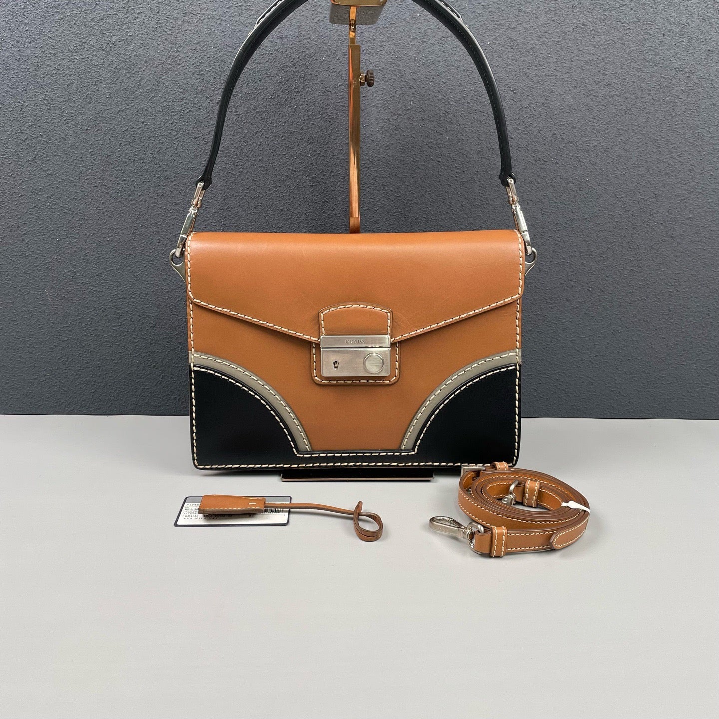 Prada - Other - Leather - Multicolour (Tan, Black, Grey) - (medium)