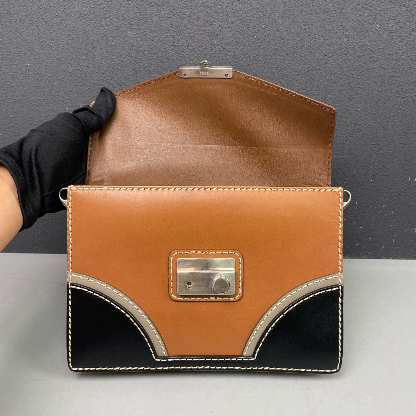 Prada - Other - Leather - Multicolour (Tan, Black, Grey) - (medium)