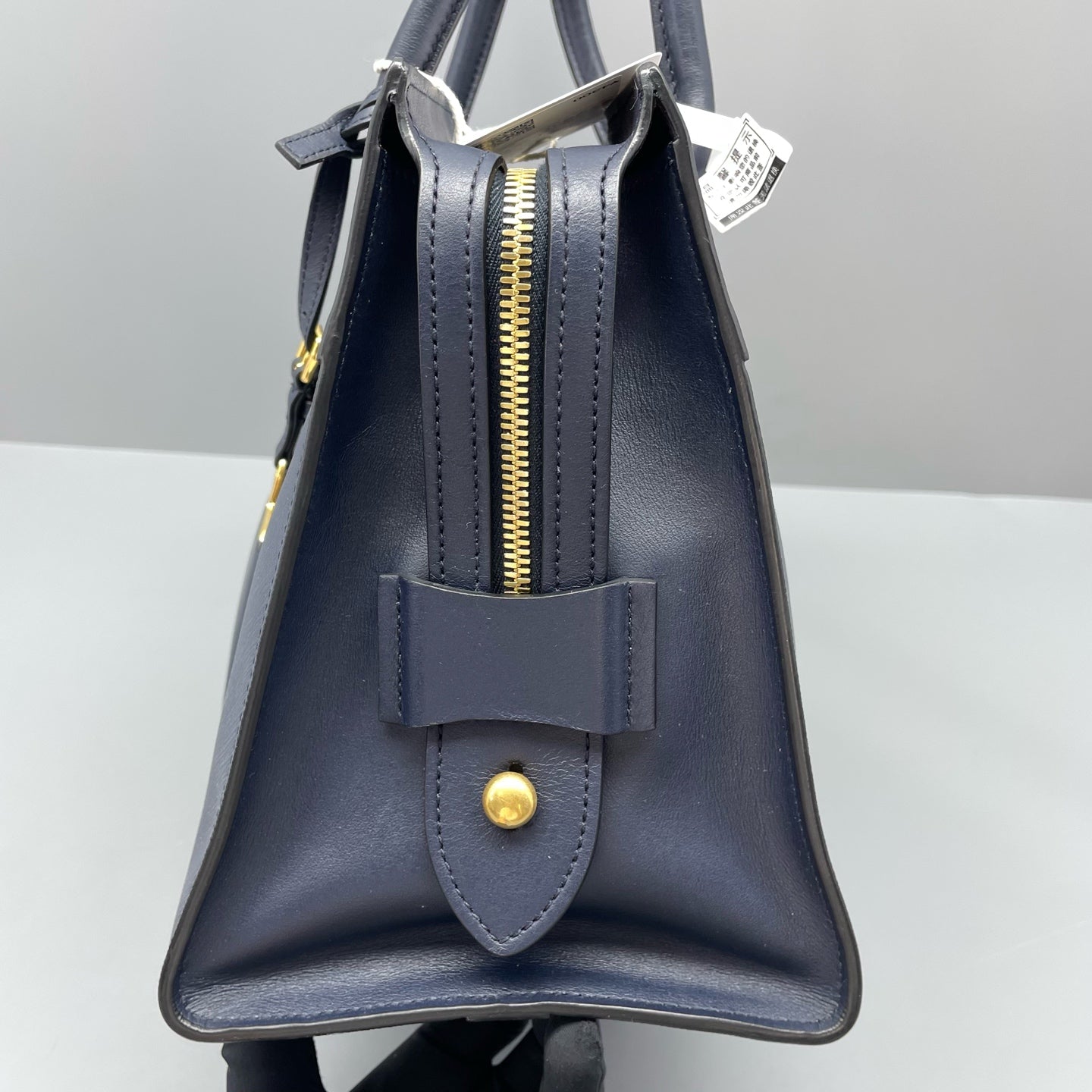 Prada - Other - Leather - Navy - (medium)