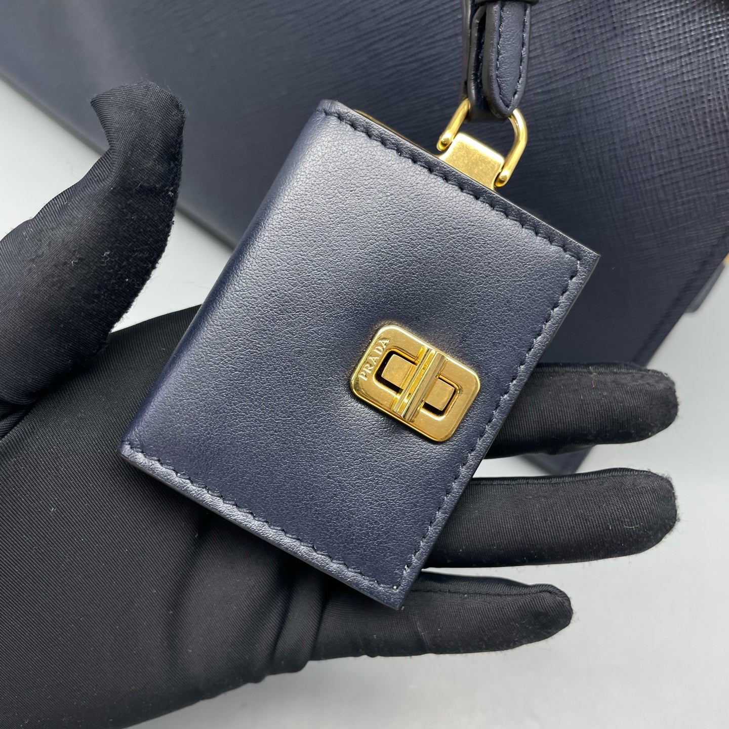 Prada - Other - Leather - Navy - (medium)