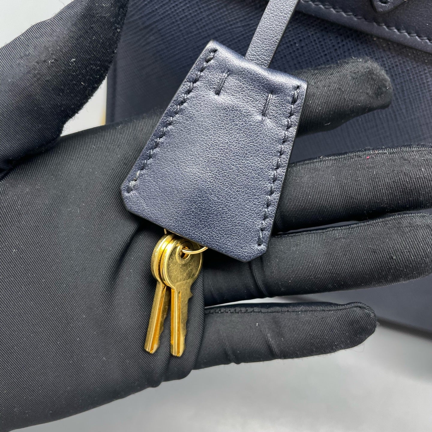 Prada - Other - Leather - Navy - (medium)