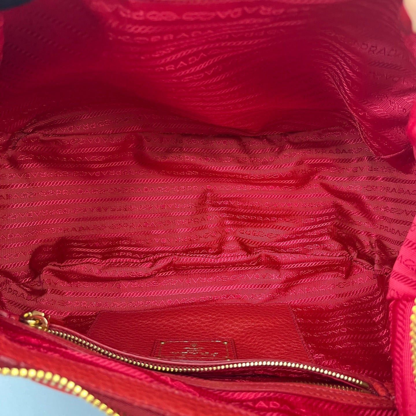 Prada - Other - Leather - Red - (medium)