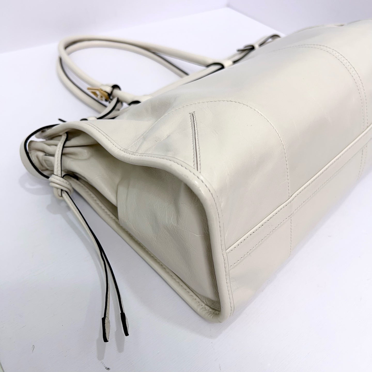 Prada - Other - Leather - White - (large)