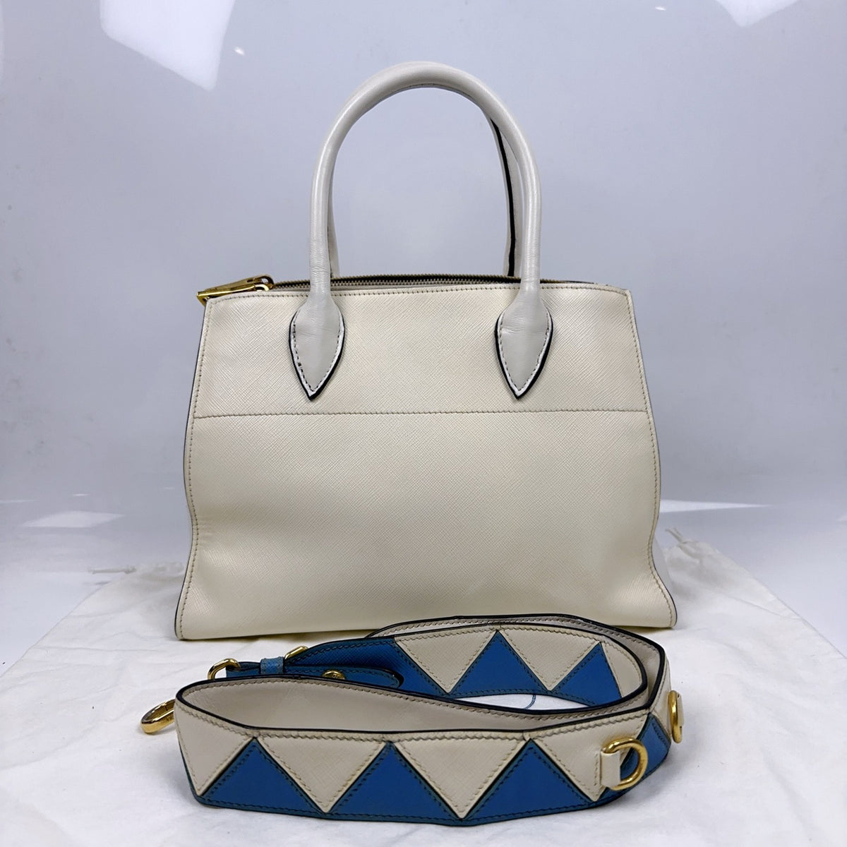 Prada - Other - Leather - White - (Medium)