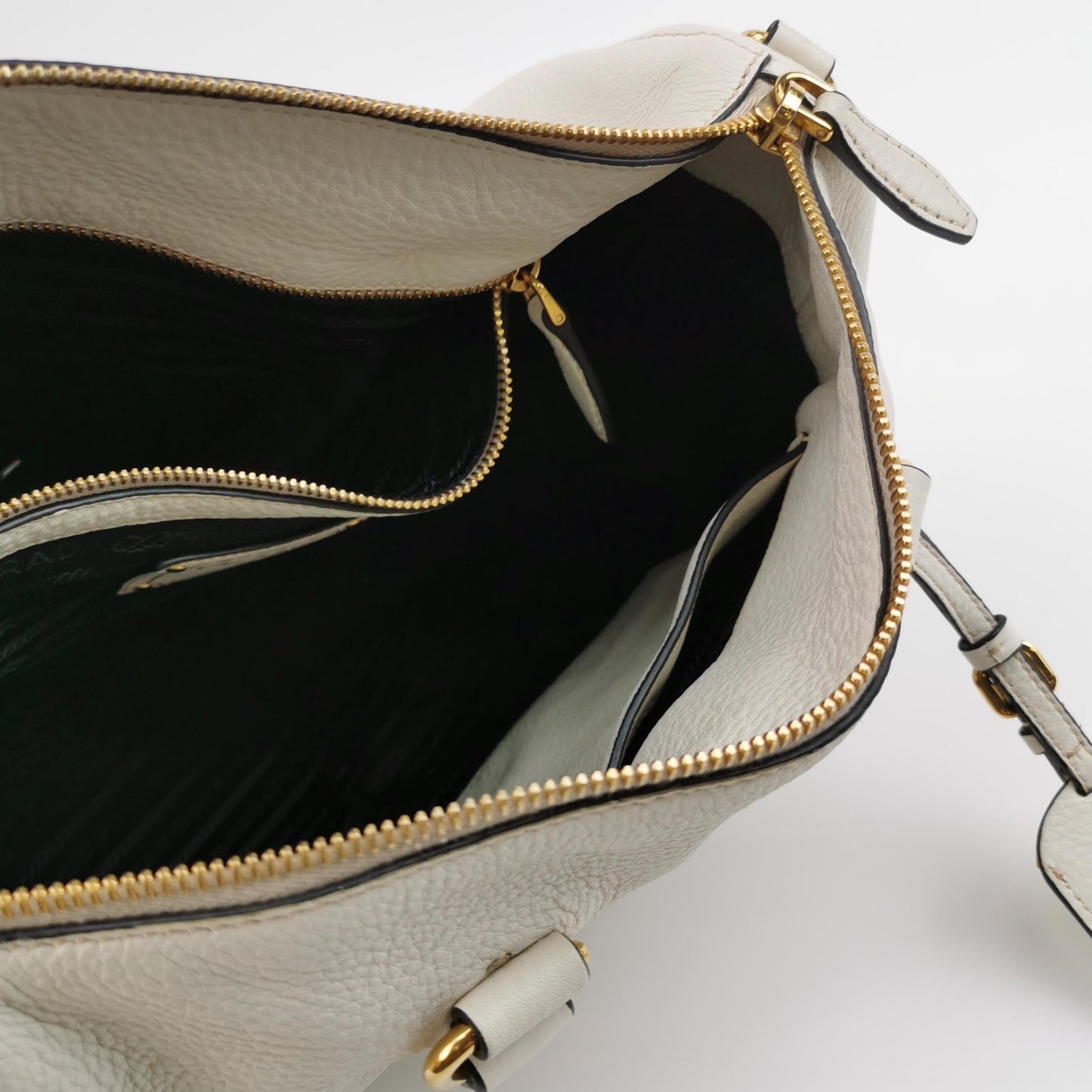 Prada - Other - Leather - White - (medium)