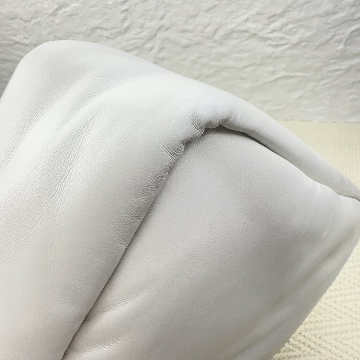Prada - Other - Leather - White - (medium)