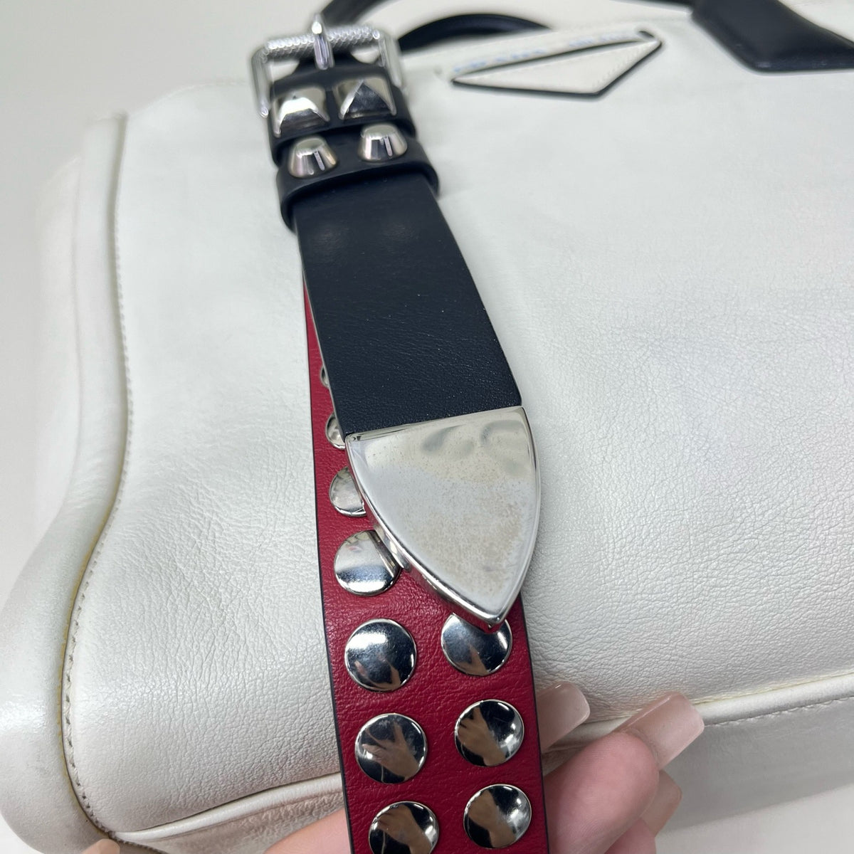 Prada - Other - Leather - White - (medium)