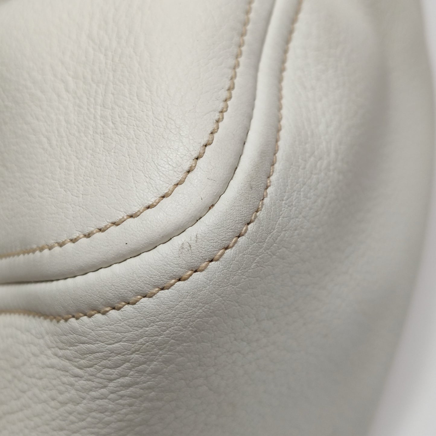 Prada - Other - Leather - White - (medium)
