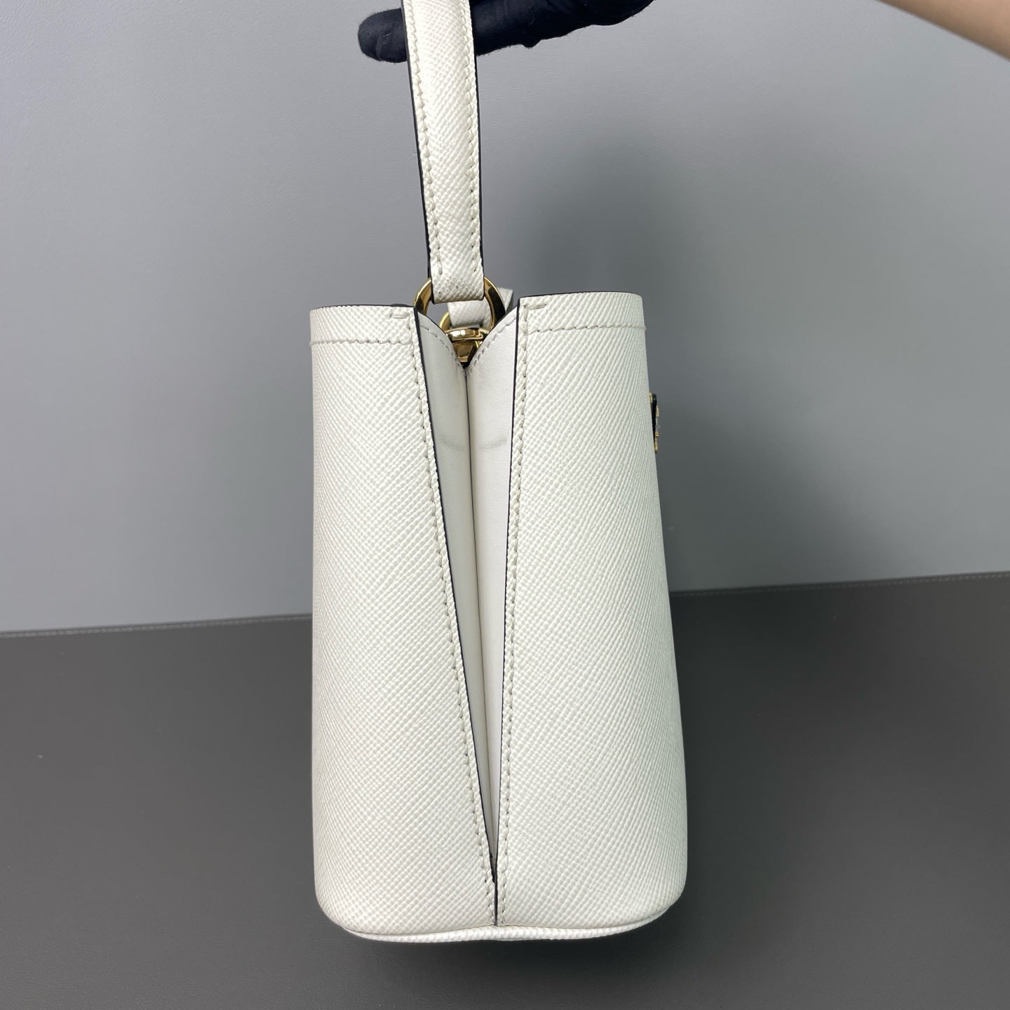 Prada - Other - Leather - White - (Small)