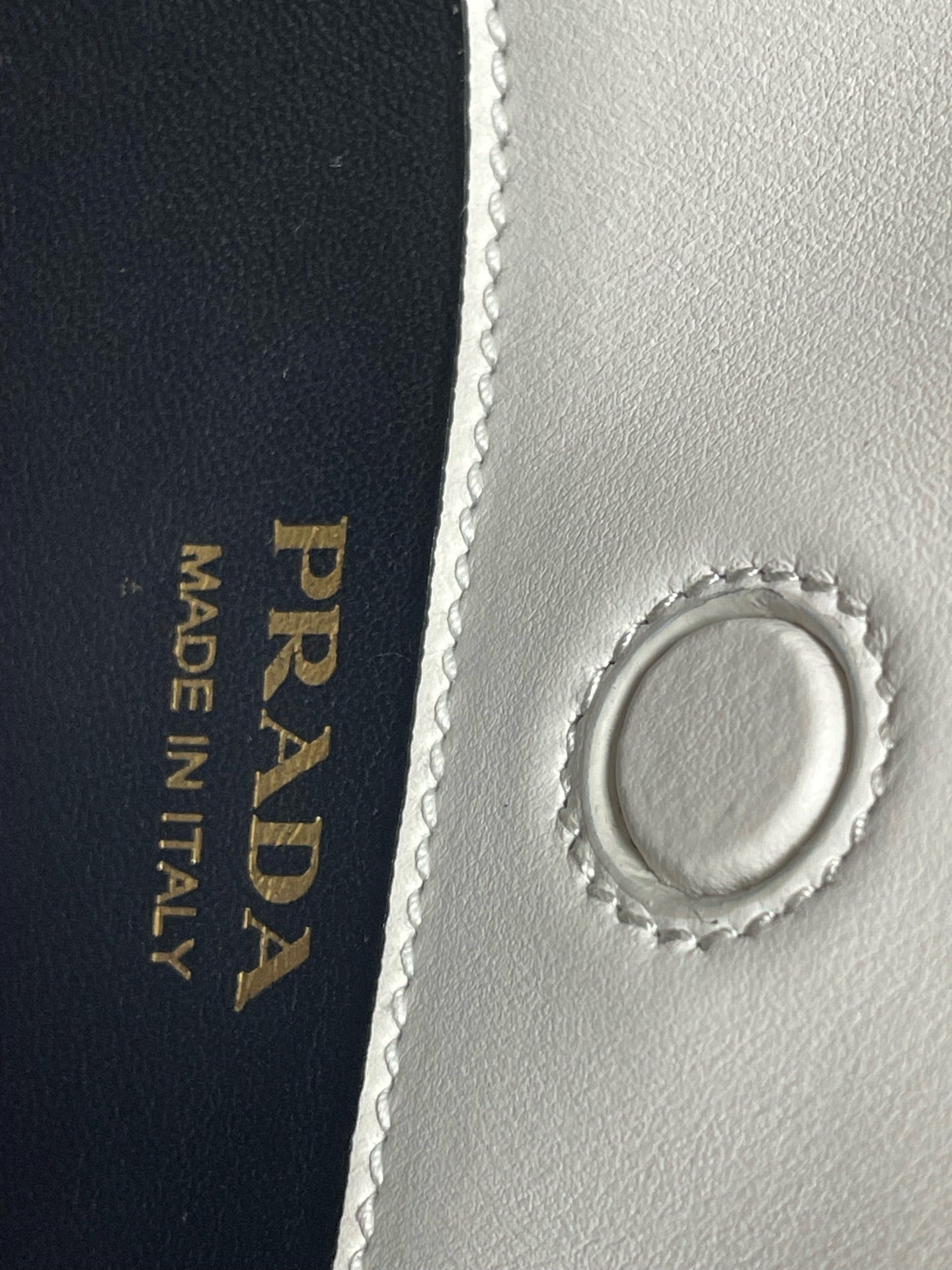 Prada - Other - Leather - White - (small)