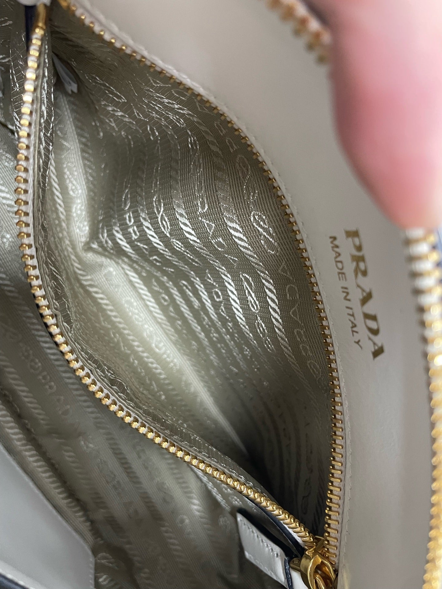 Prada - Other - Leather - White - (small)