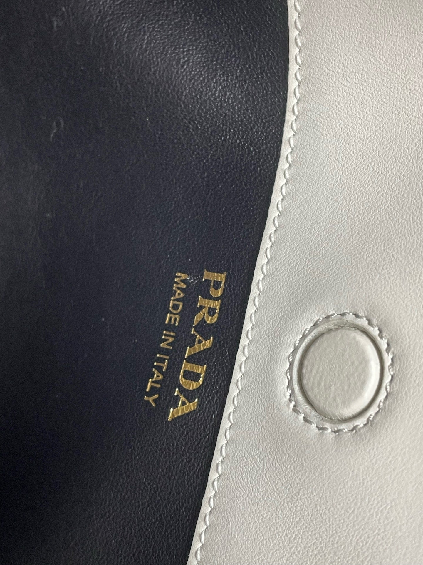 Prada - Other - Leather - White - (small)