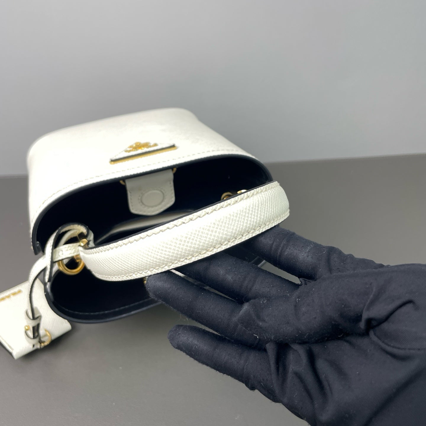 Prada - Other - Leather - White - (Small)