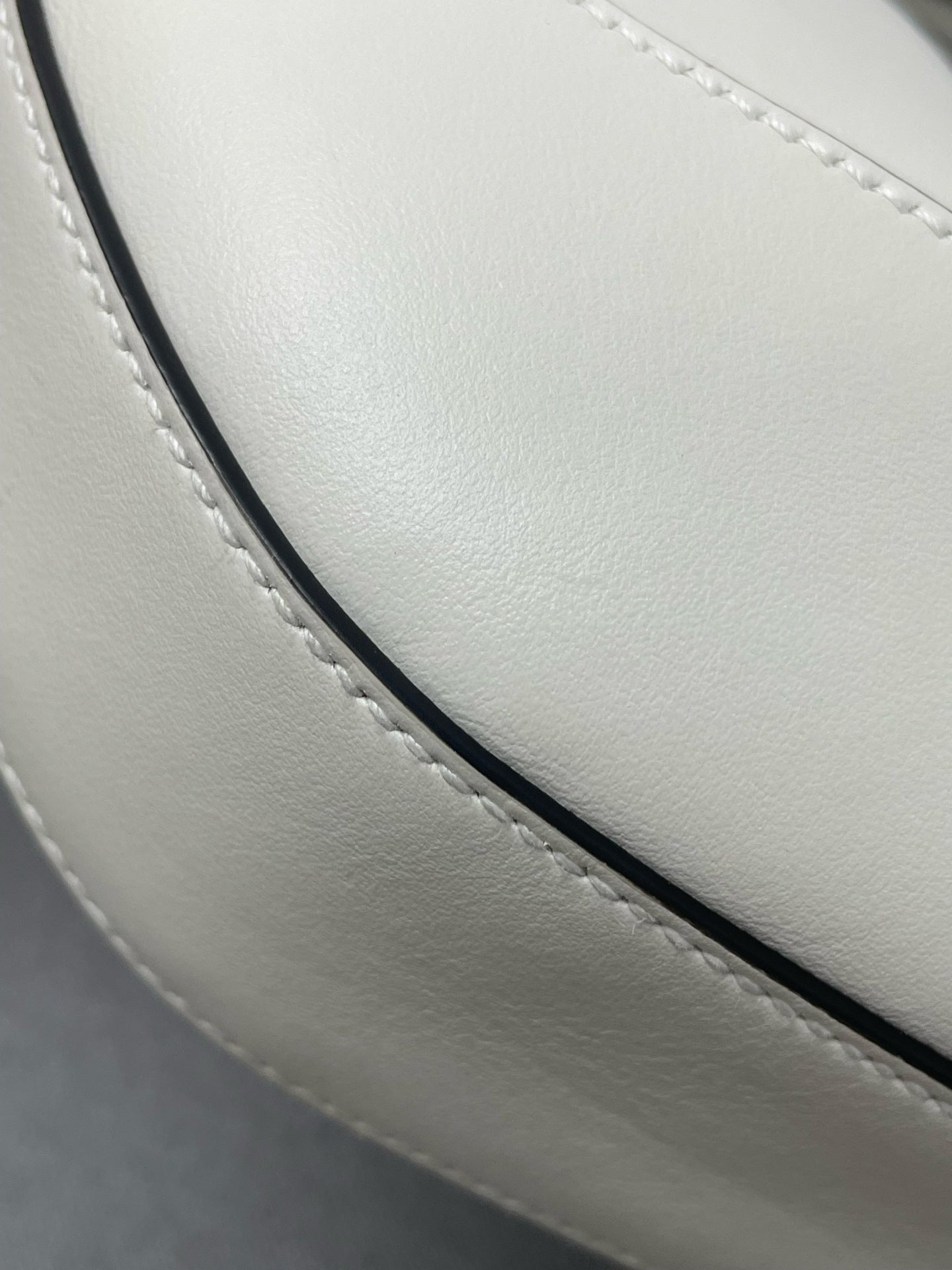 Prada - Other - Leather - White - (small)