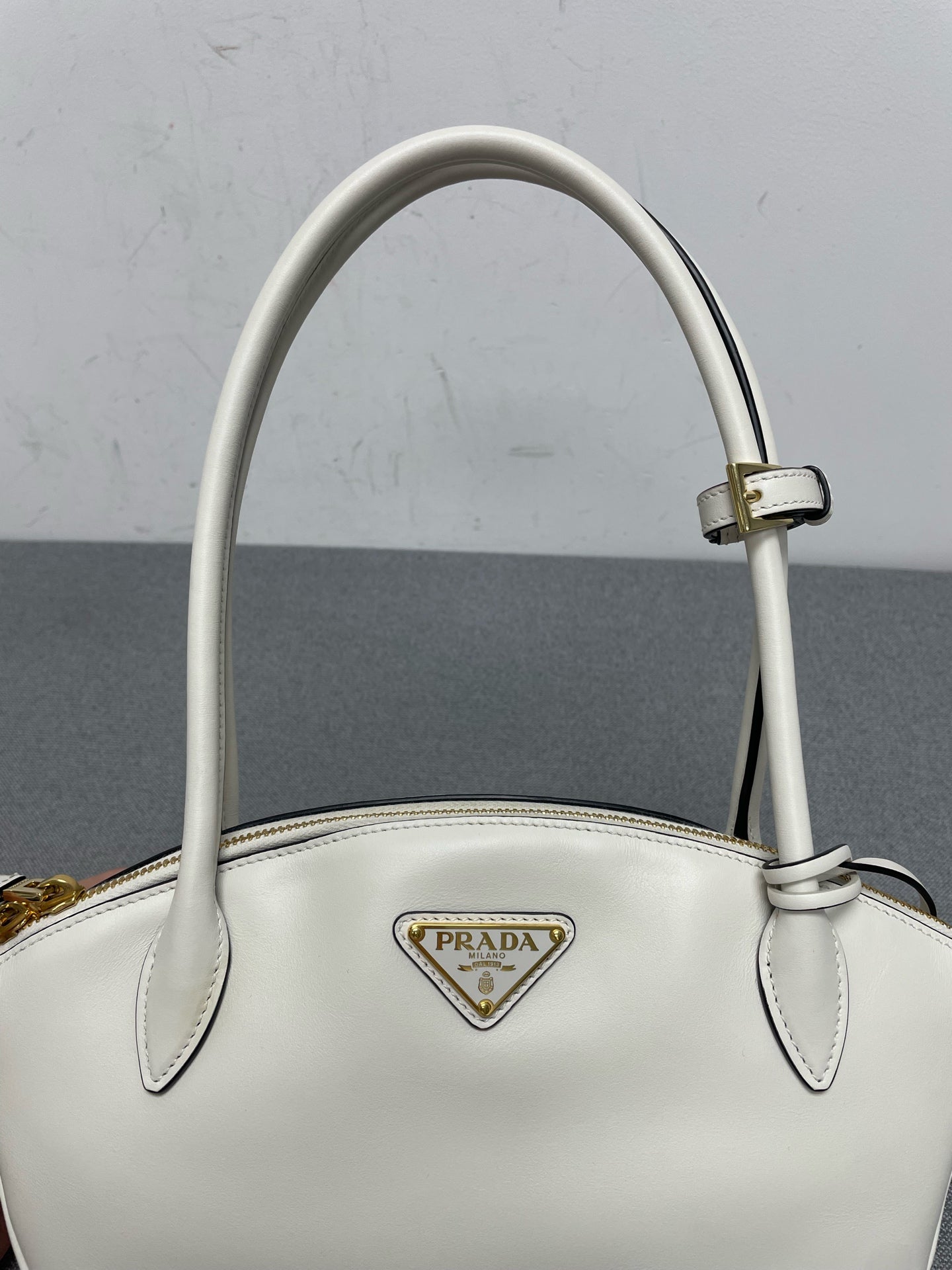 Prada - Other - Leather - White - (small)