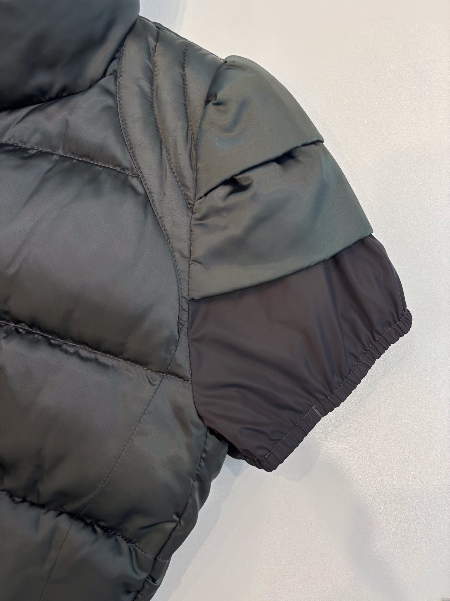 Prada - Other - Nylon with down filling - Dark Green with Black Accents - (40)
