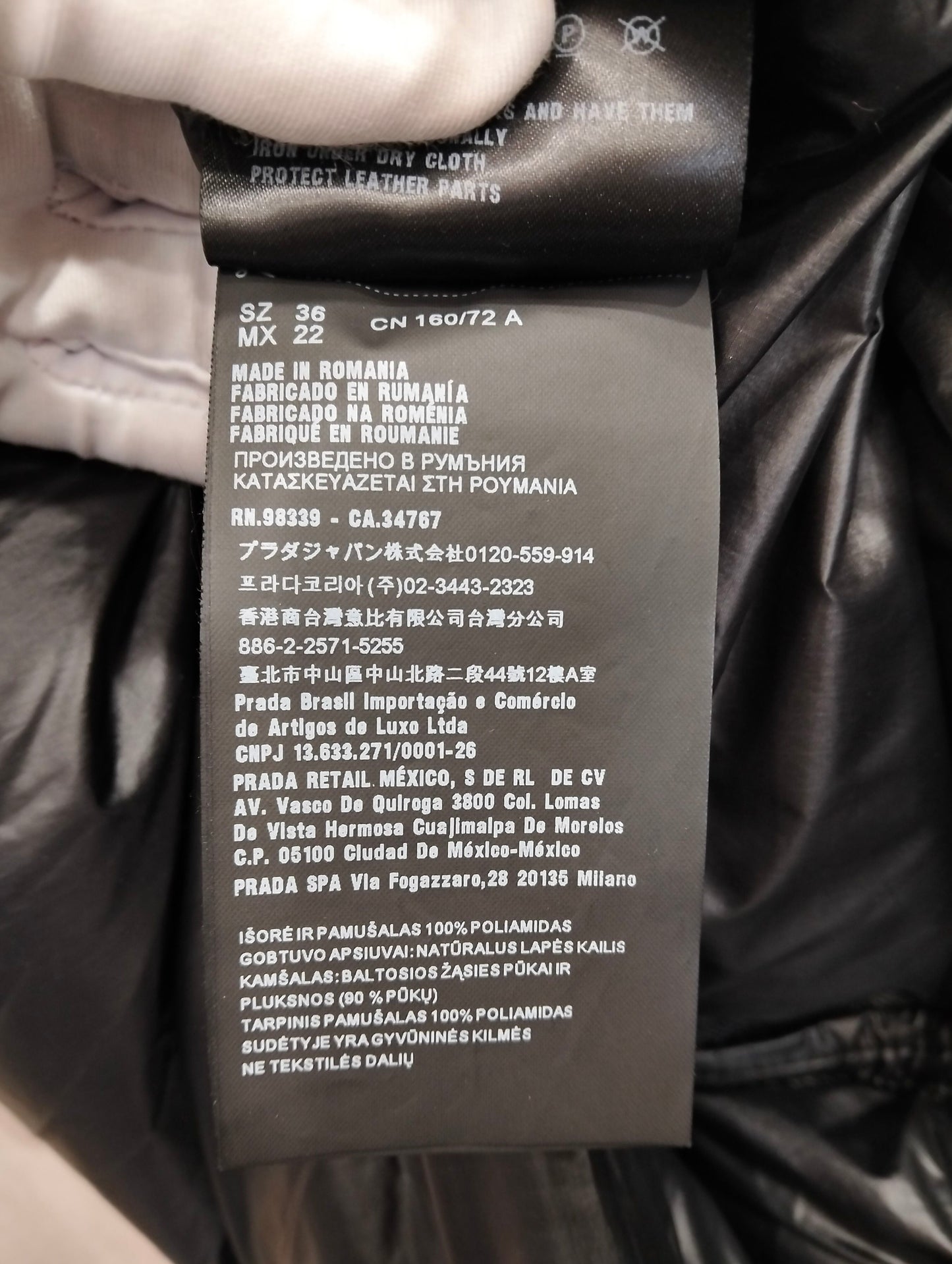 Prada - Other - Polyamide - Black - (36)