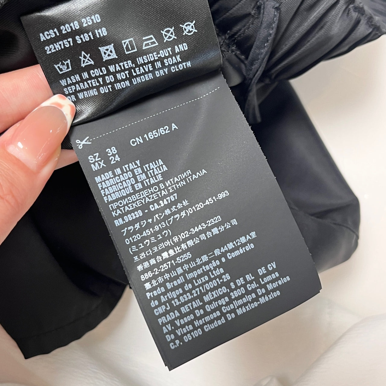 Prada - Other - Polyamide - Black - (38)