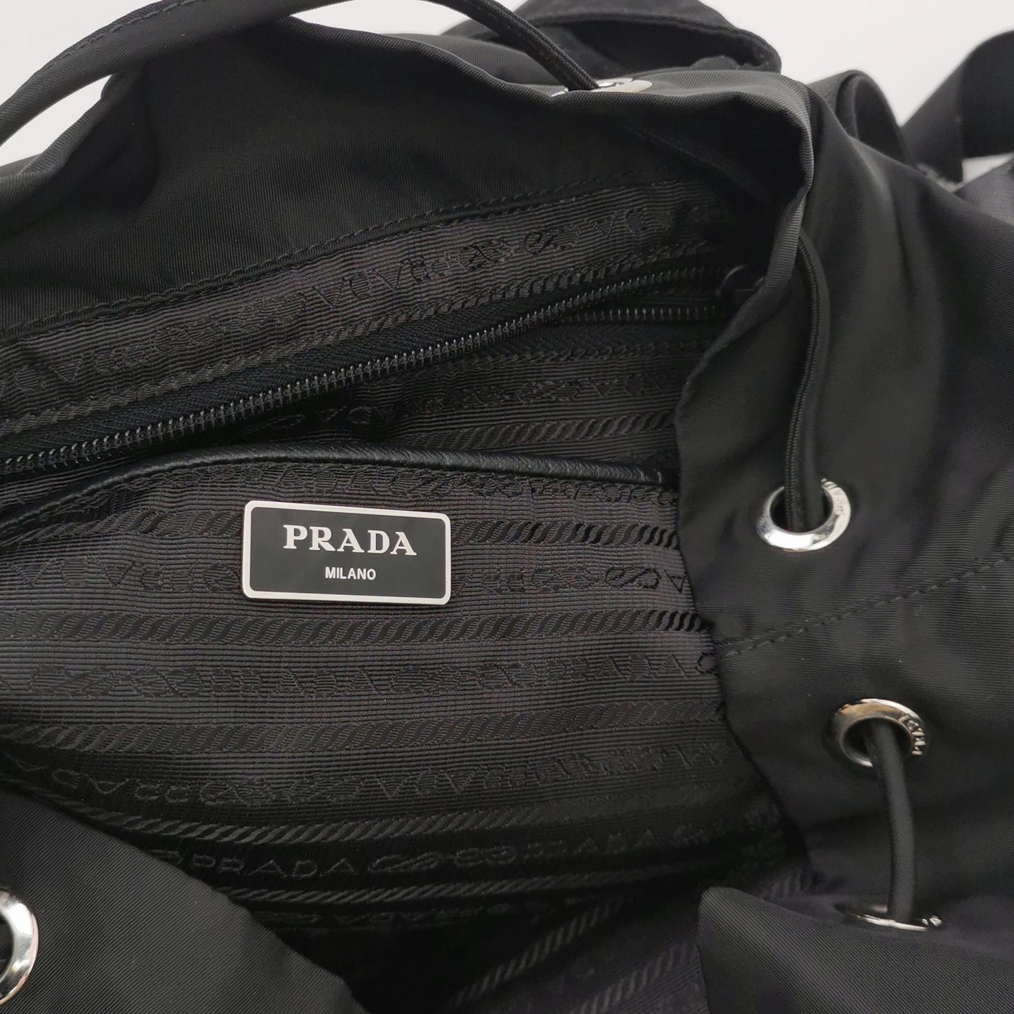 Prada - Other - Polyamide - Black - (Medium)