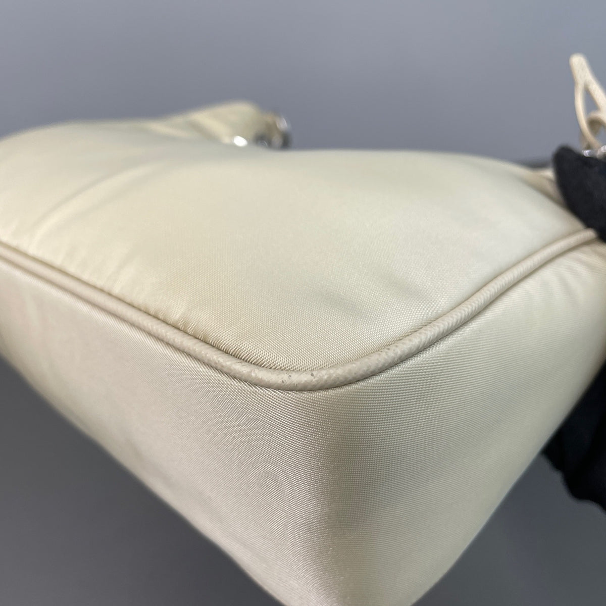 Prada - Other - Synthetic - Beige