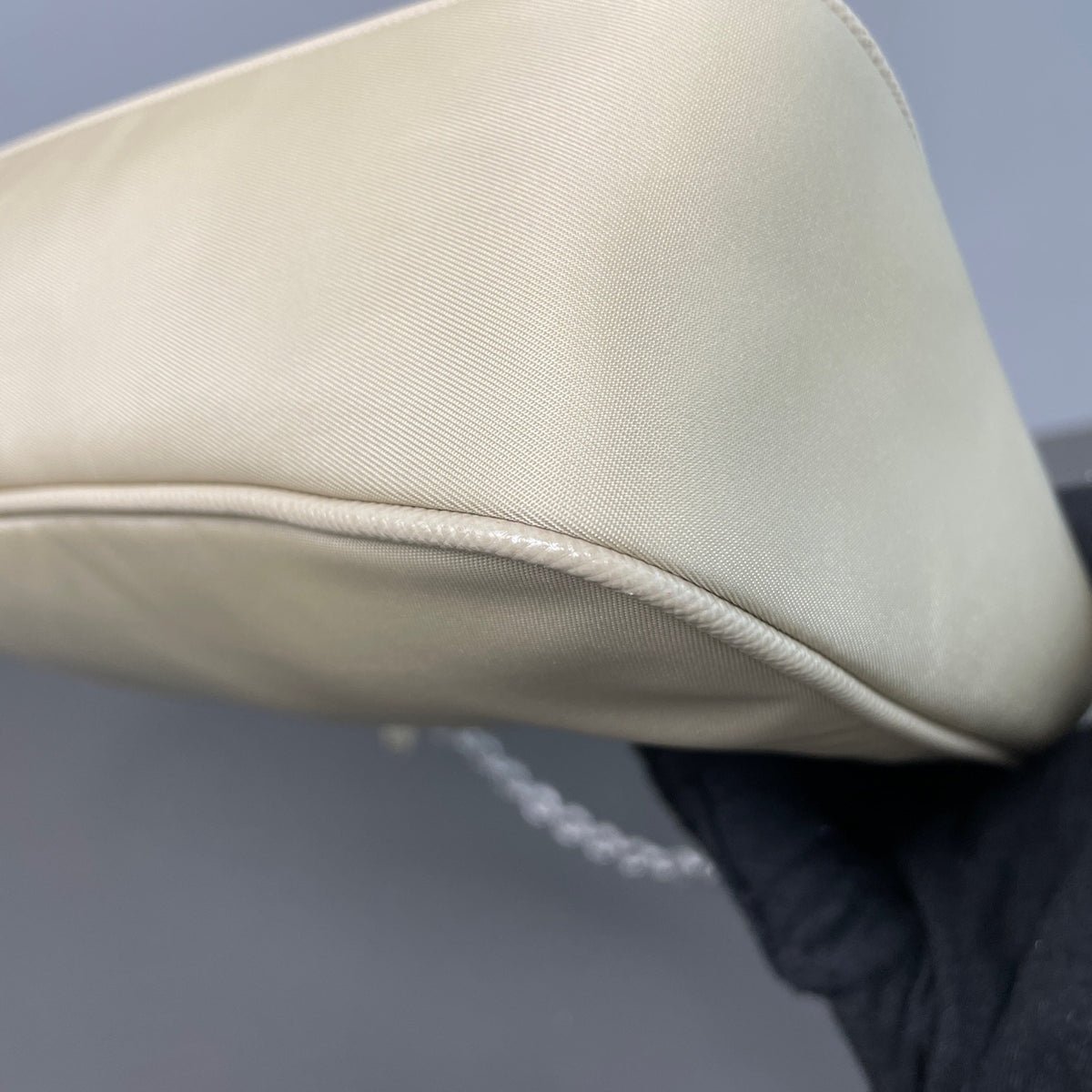 Prada - Other - Synthetic - Beige