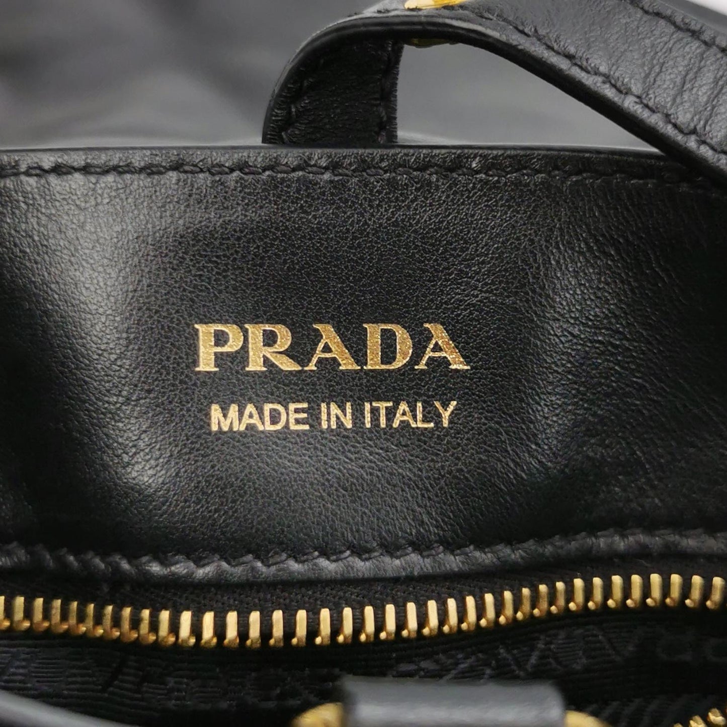 Prada - Other - Velvet - Black - (medium)