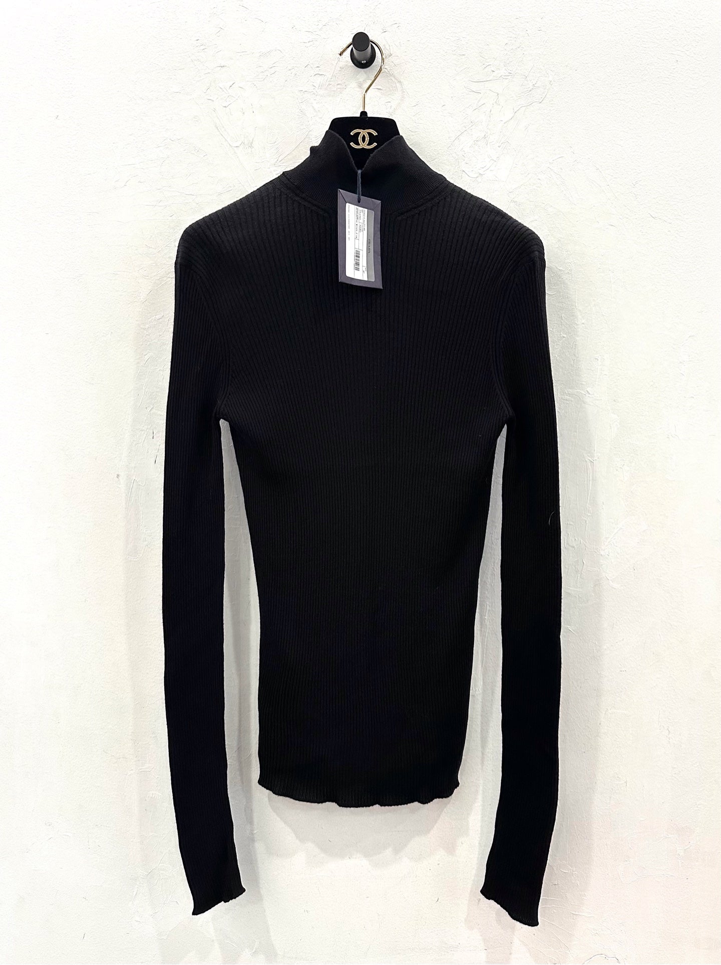 Prada - Other - Wool - Black - (40)
