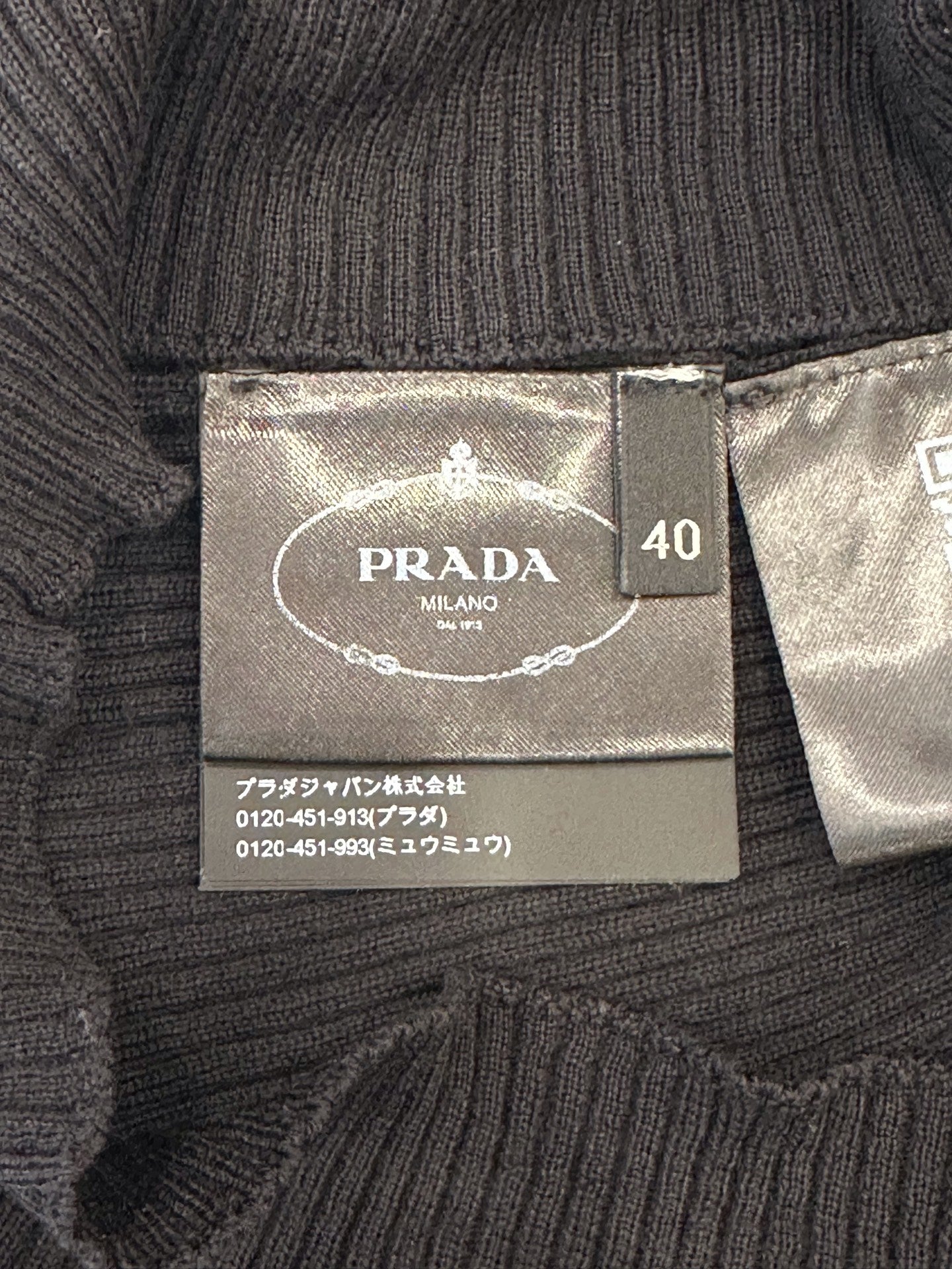 Prada - Other - Wool - Black - (40)