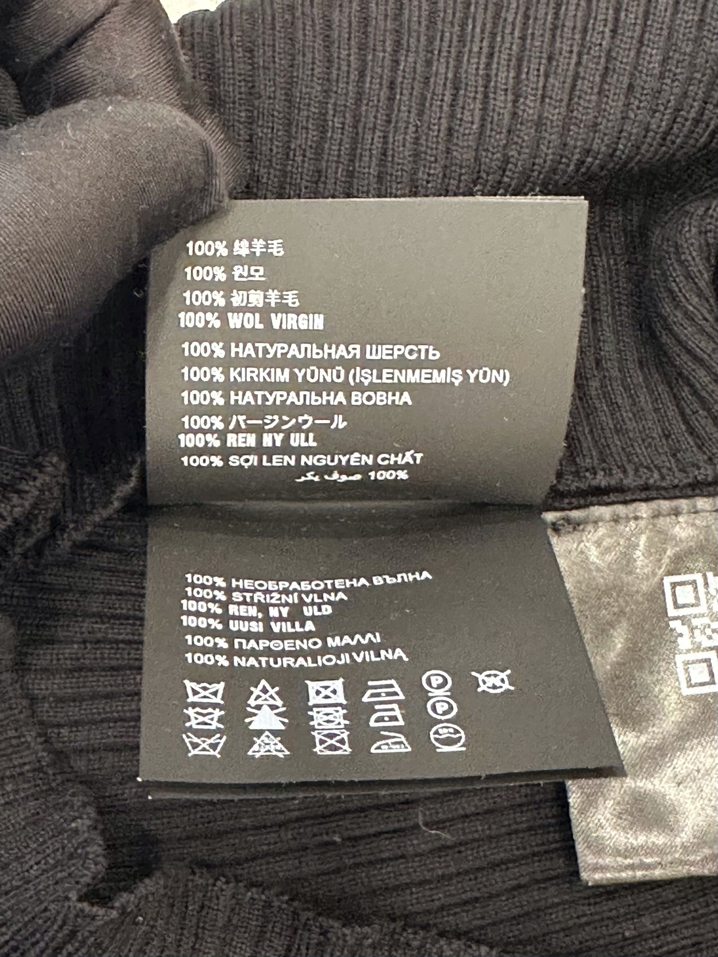 Prada - Other - Wool - Black - (40)