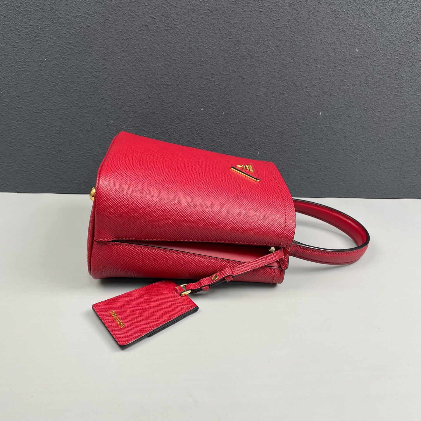 Prada - Panier Bucket Bag - Saffiano leather - Red - (mini)