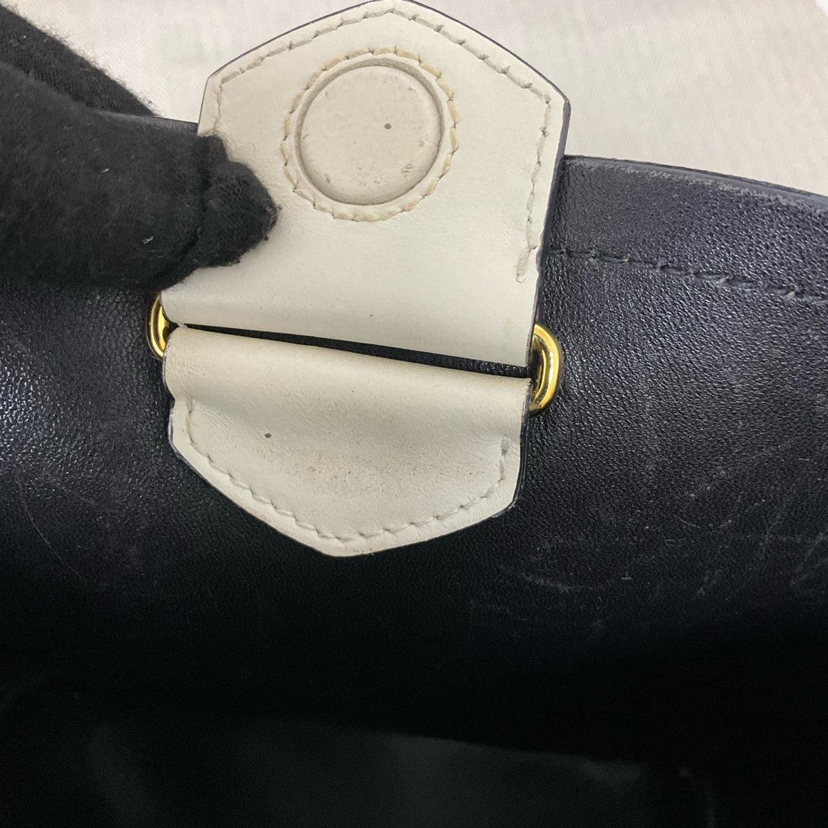 Prada - Panier - Leather - Beige - (Small)