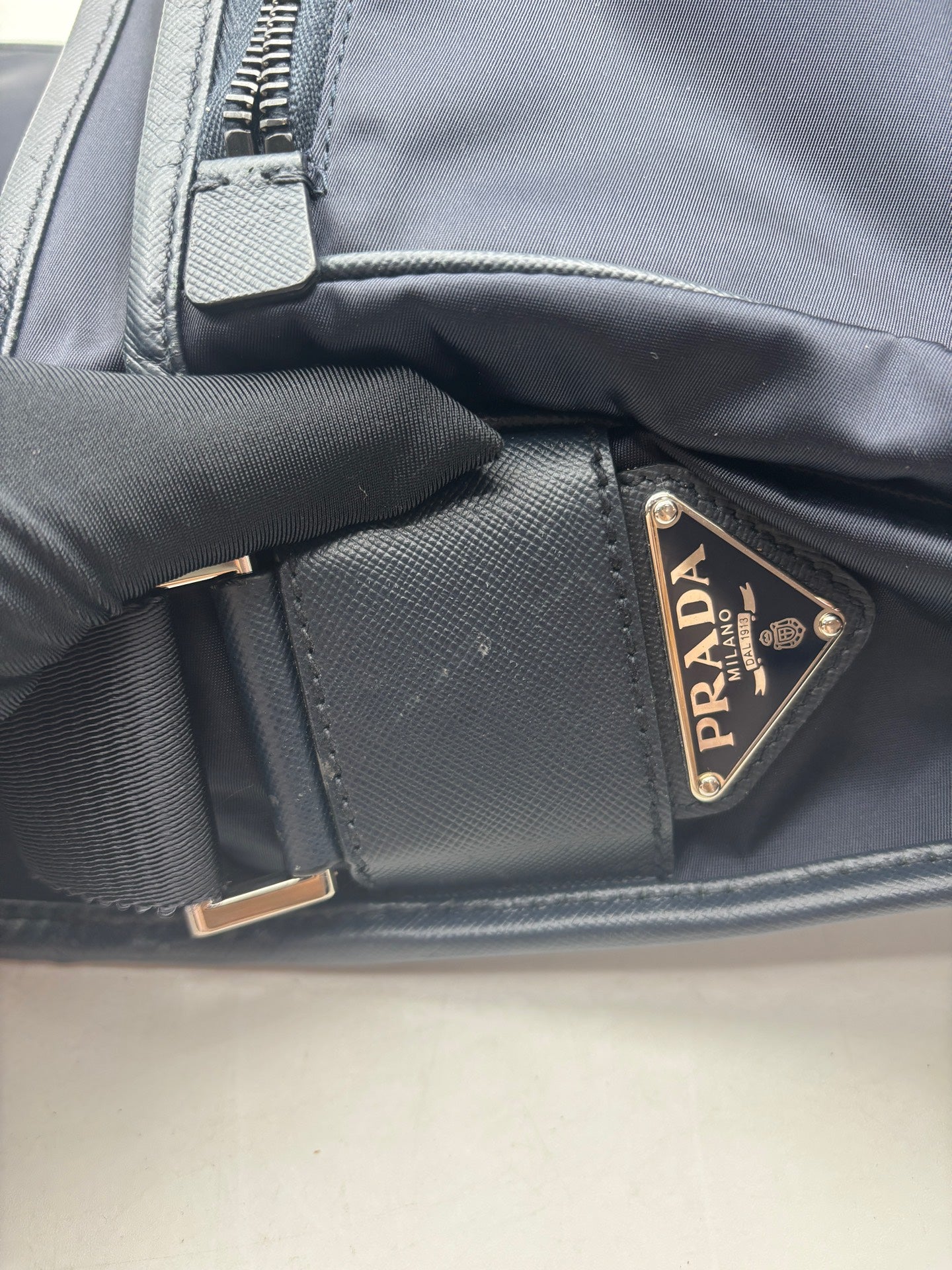 Prada - Parachute Messenger Bag - Nylon with Saffiano Leather Trim - Black - (Large)