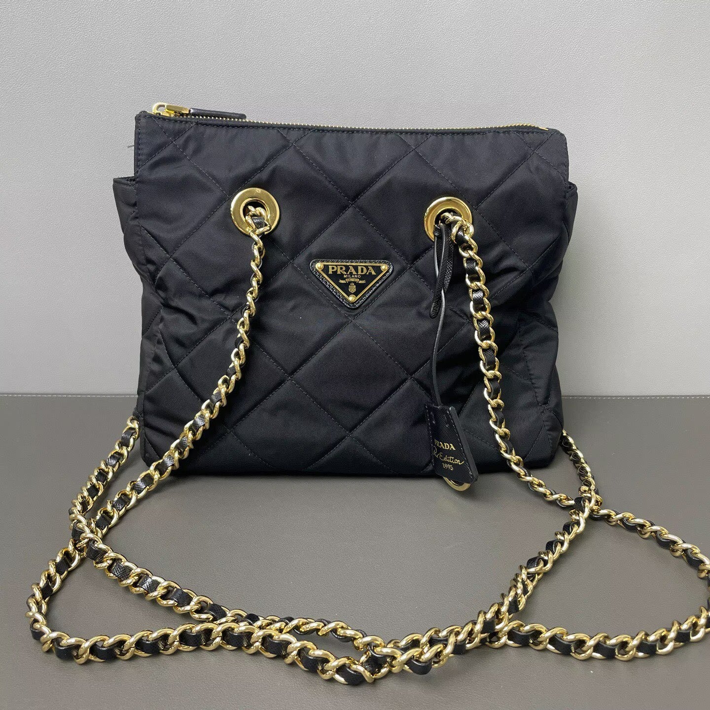 Prada - Quilted Chain Tote Bag - Polyamide - Black - (medium)